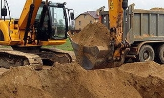 Выкопать яму экскаватором в Феодосии от 928 руб. - ГОСТСТРОЙ